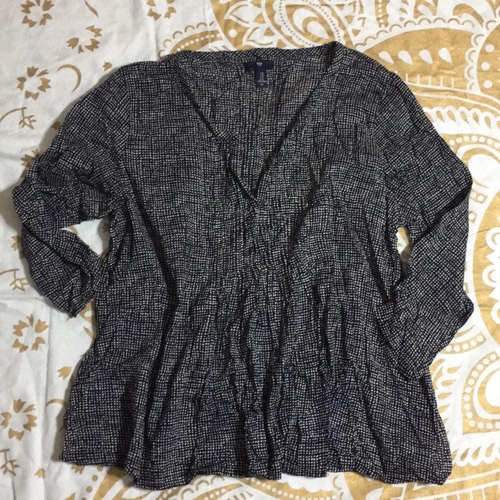 GAP Navy Blue Cream Print lightweight Blouse